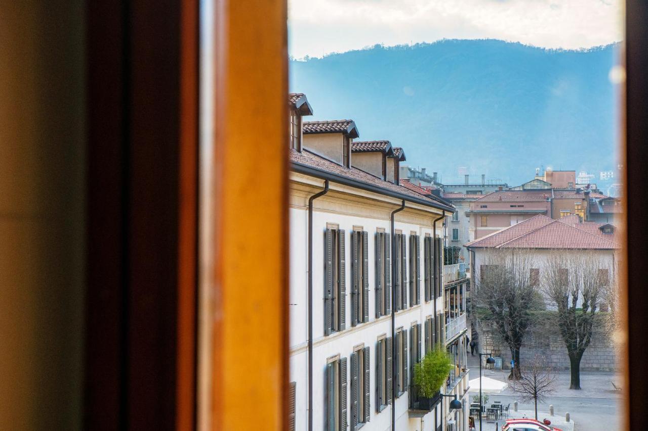 Apartment Piazza Roma By Quokka 360 - Historic Flat In The Centre Of Como Buitenkant foto